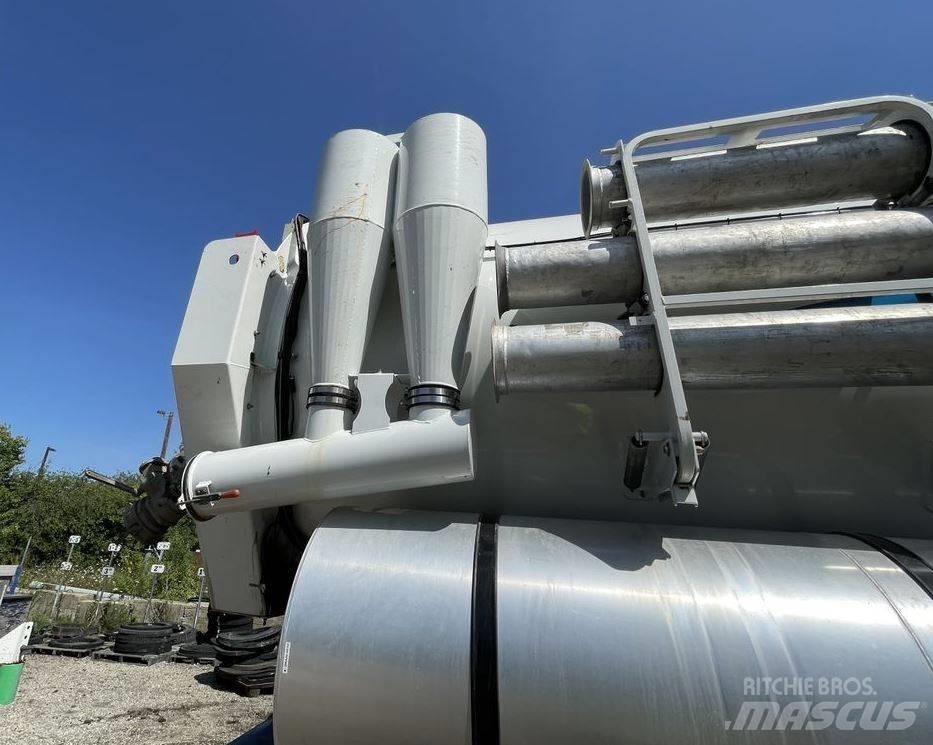 Vactor 2100 PLUS Sewage disposal Trucks