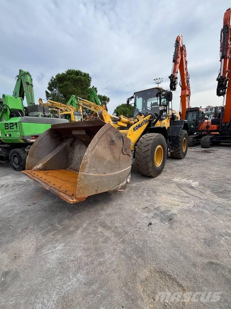 Komatsu WA 320-8 Others