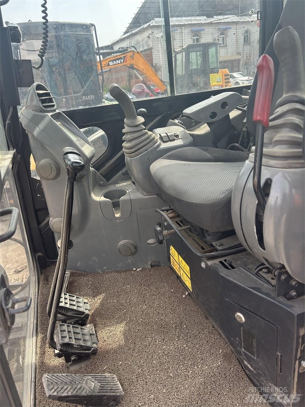 Hitachi ZX55 Mini excavators < 7t