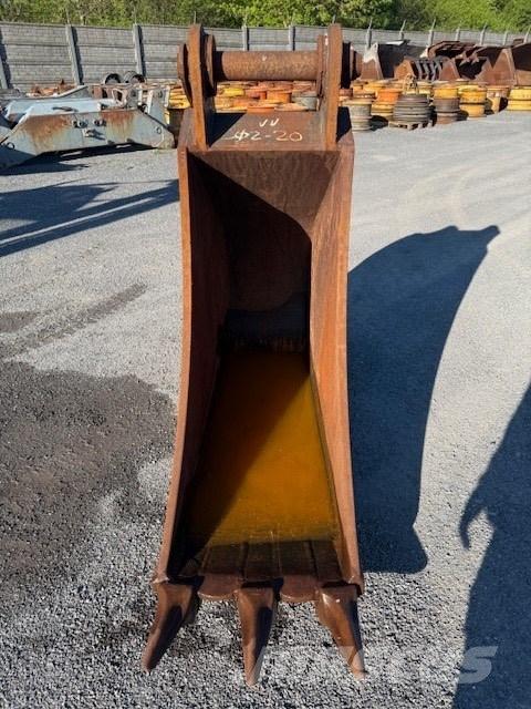 CAT 323 USED BUCKET TLB's