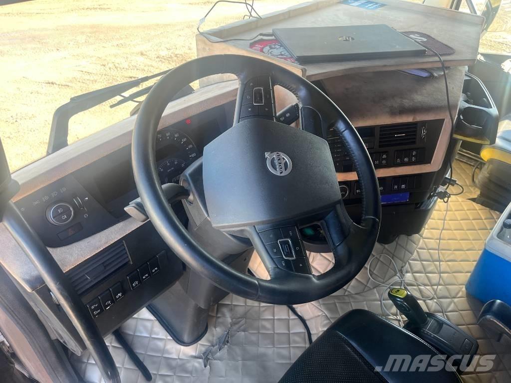 Volvo FH 16 750 Timber trucks