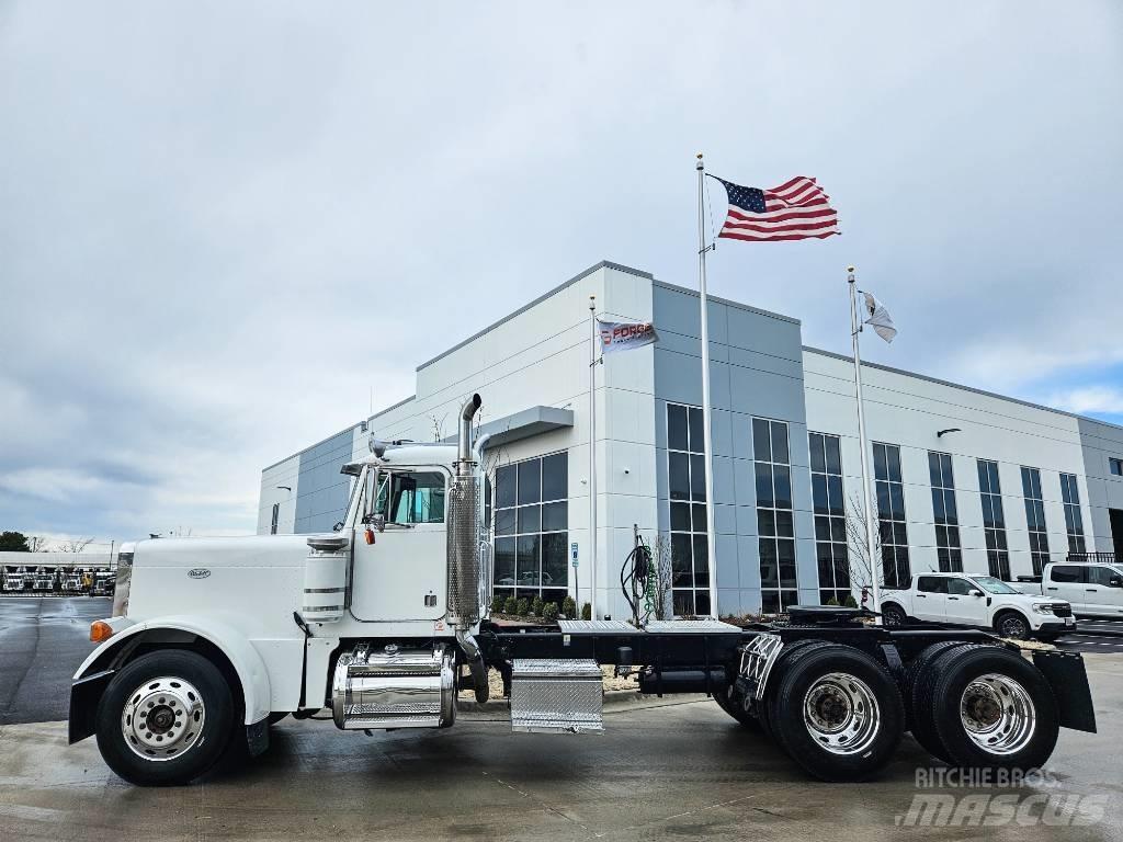 Peterbilt 379 Truck Tractor Units
