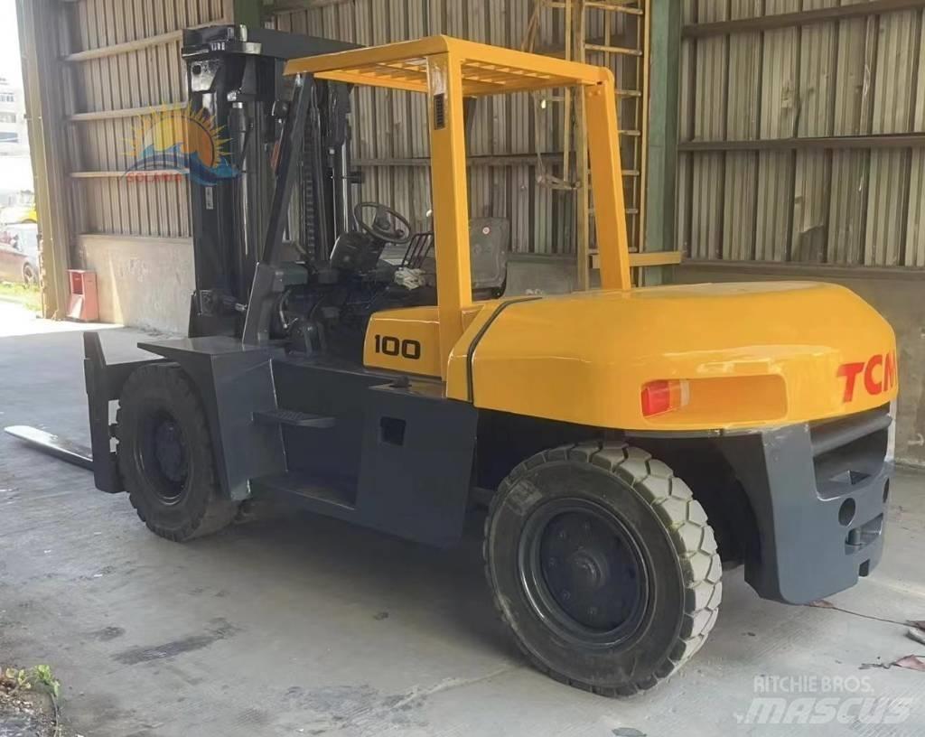TCM 100 Reach truck