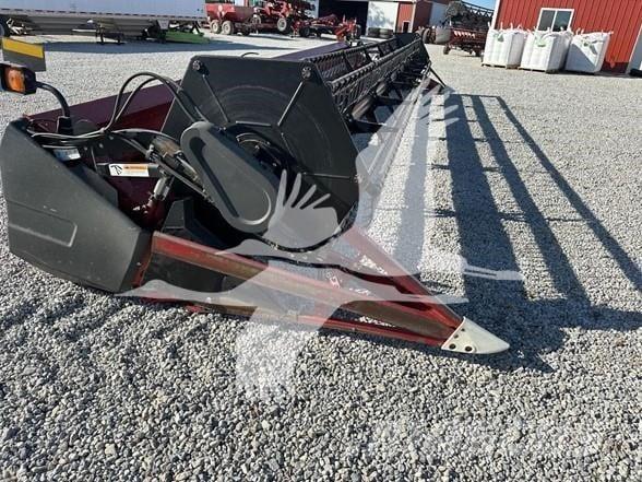 Case IH 1020 Combine harvester heads