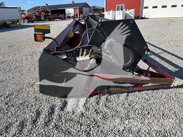 Case IH 1020 Combine harvester heads