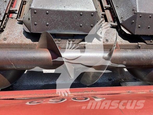 Case IH 1063 Combine harvester heads