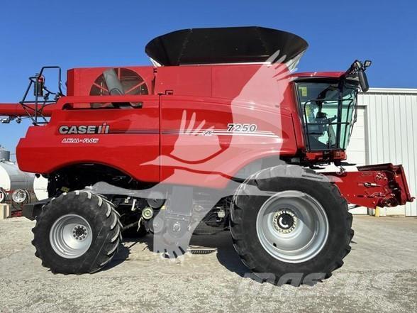 Case IH 7250 Combine harvesters