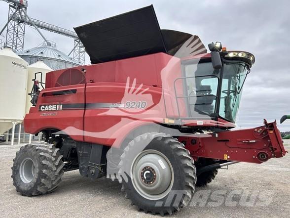 Case IH 9240 Combine harvesters
