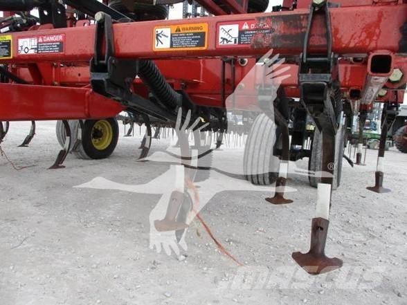 Case IH TM14 Cultivators