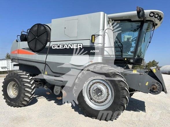 Gleaner A76 Combine harvesters