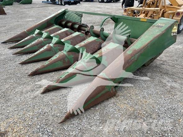 John Deere 643 Combine harvester heads