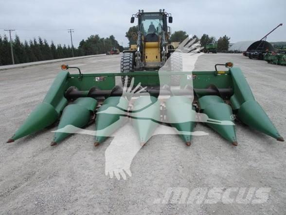 John Deere 693 Combine harvester heads