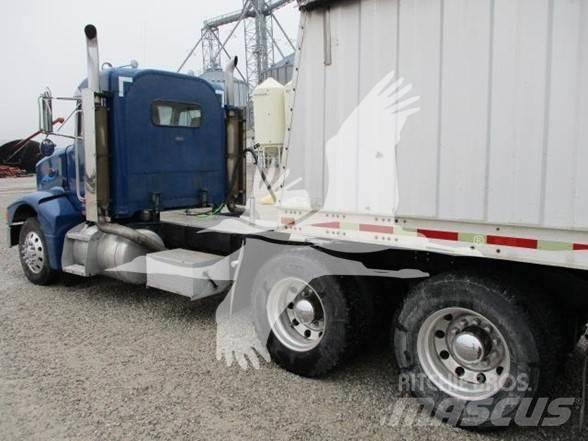 Peterbilt 385 Truck Tractor Units