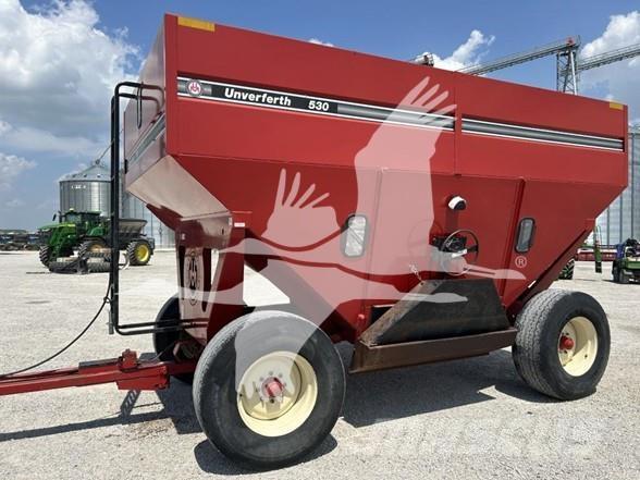 UNVERFERTH 530 Grain / Silage Trailers