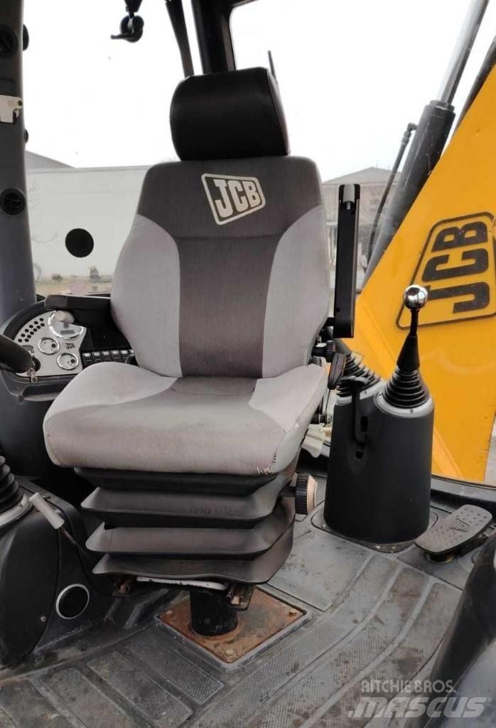 JCB 3 CX TLB's