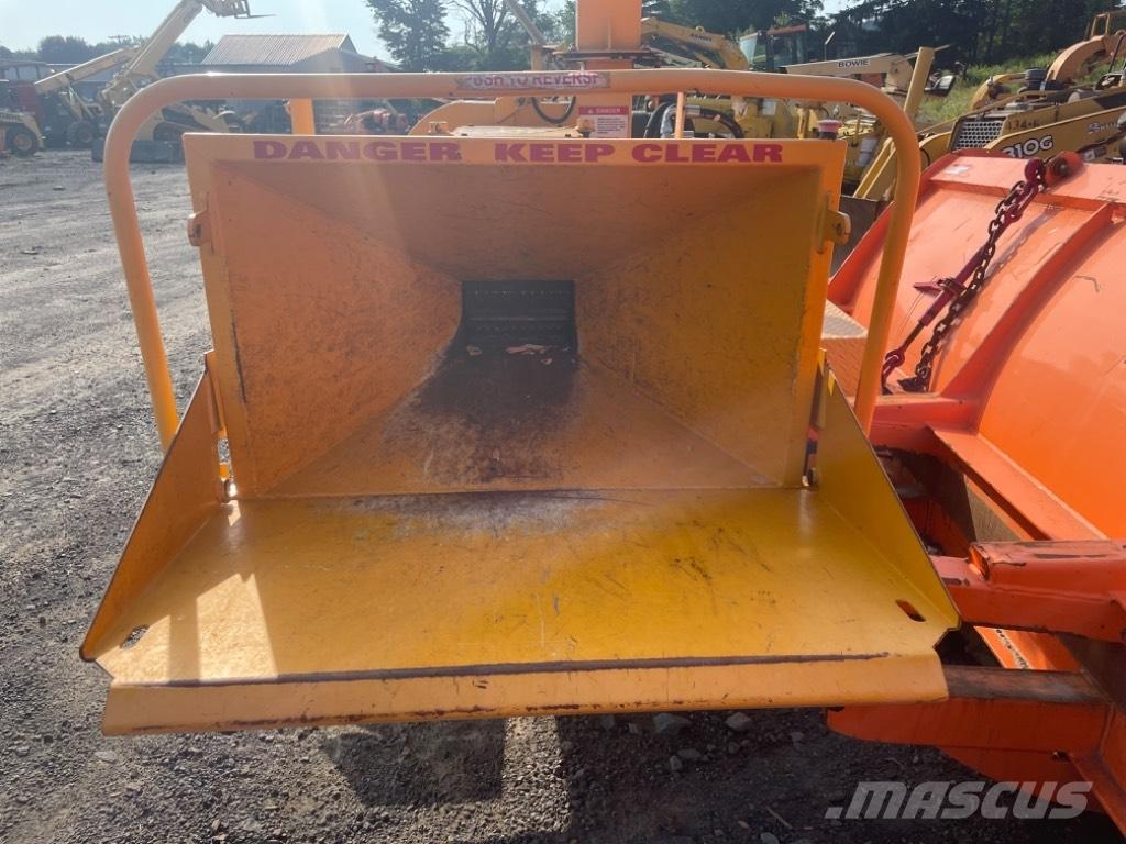 Carlton 1260 Wood chippers