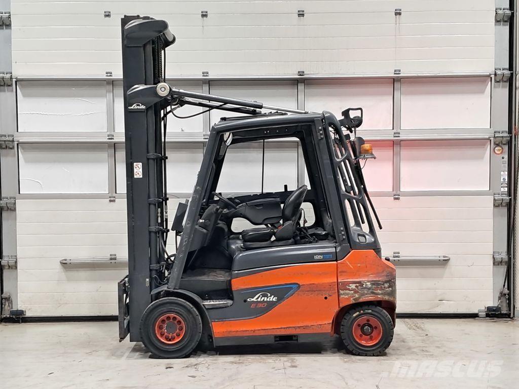 Linde E30-01 Electric forklift trucks