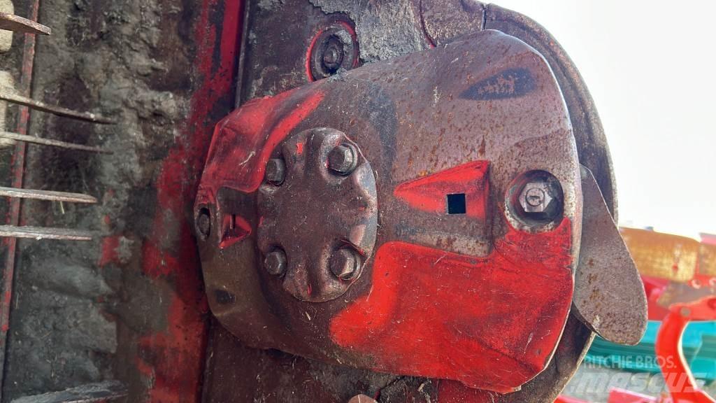 Kuhn FC 9330 D-RA Mounted and trailed mowers