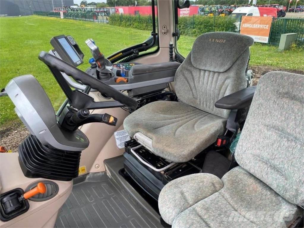 Fendt 724 PROFI Tractors