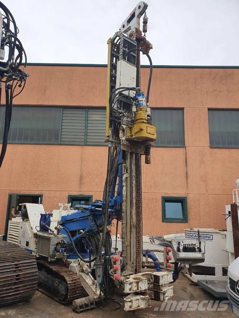Soilmec SM8 Piling rigs