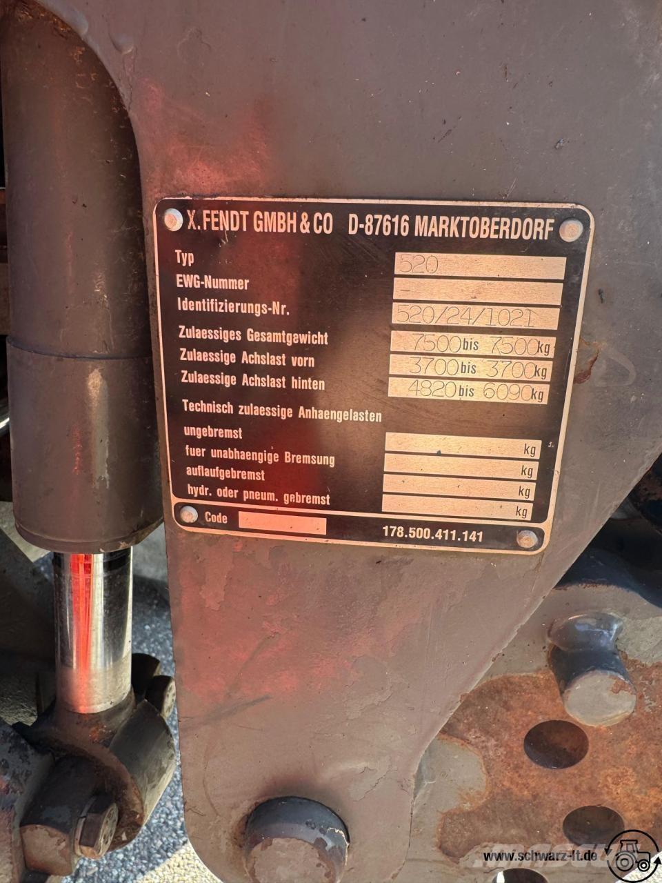 Fendt Xylon 520 Tractors