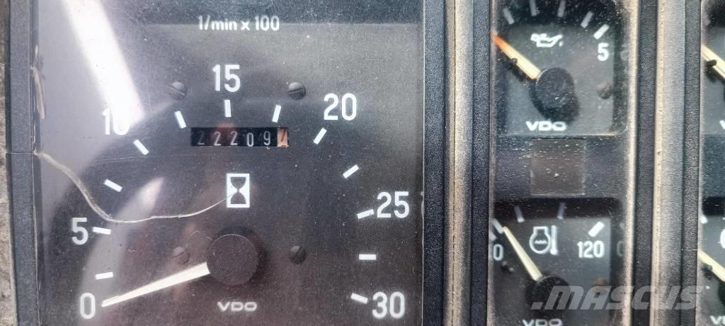 PPM ATT 400 Rough terrain cranes