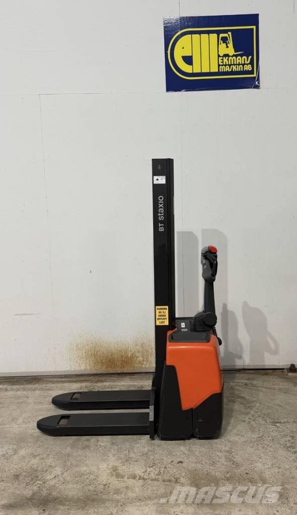 BT truck HWE 100 Low lifter