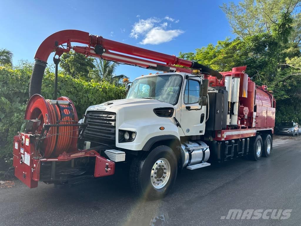 Freightliner 114 SD Sewage disposal Trucks