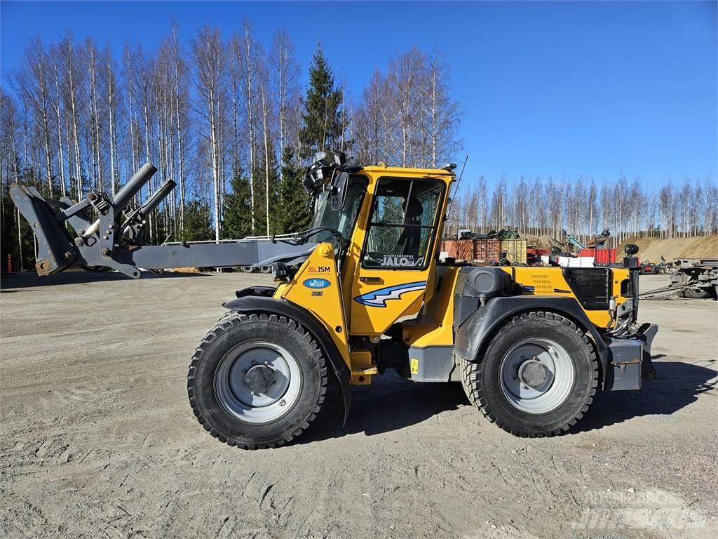 Wille 665 Compact tractors
