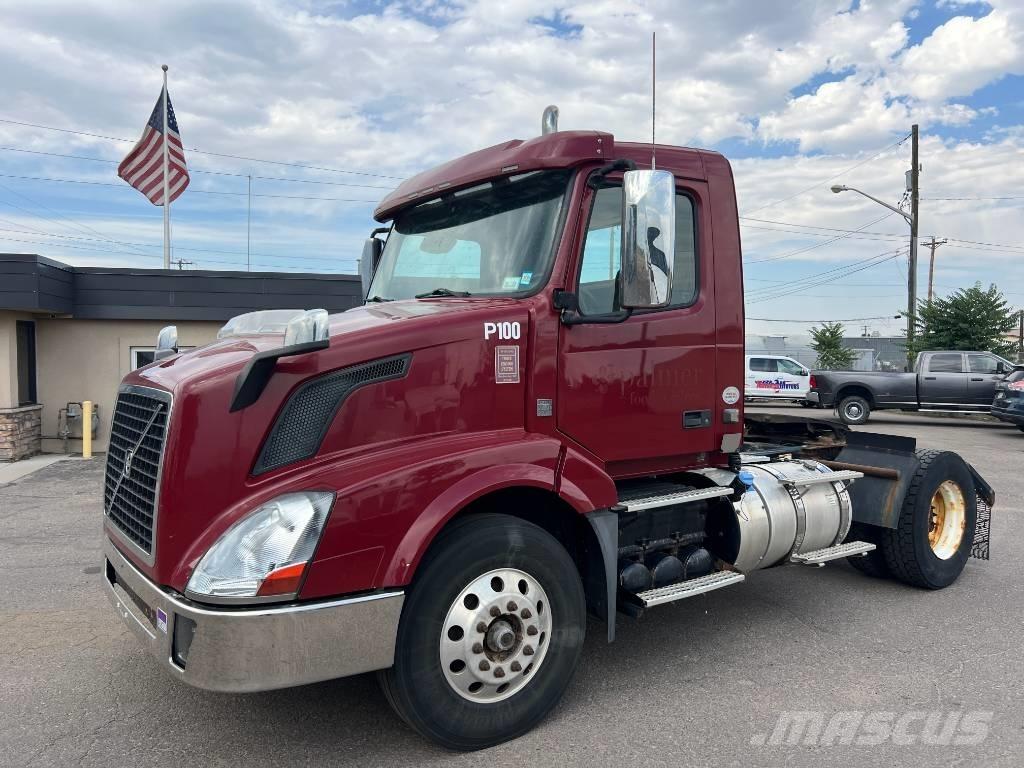Volvo VNL 42 T300 Truck Tractor Units