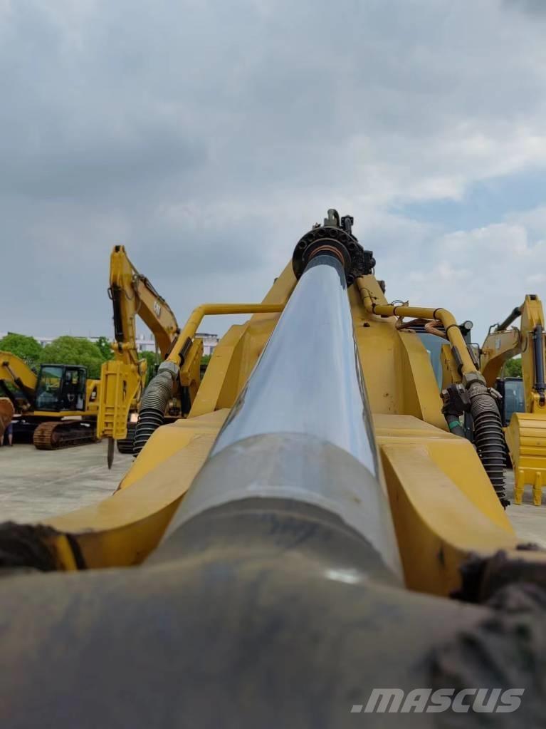CAT 330 Crawler excavators