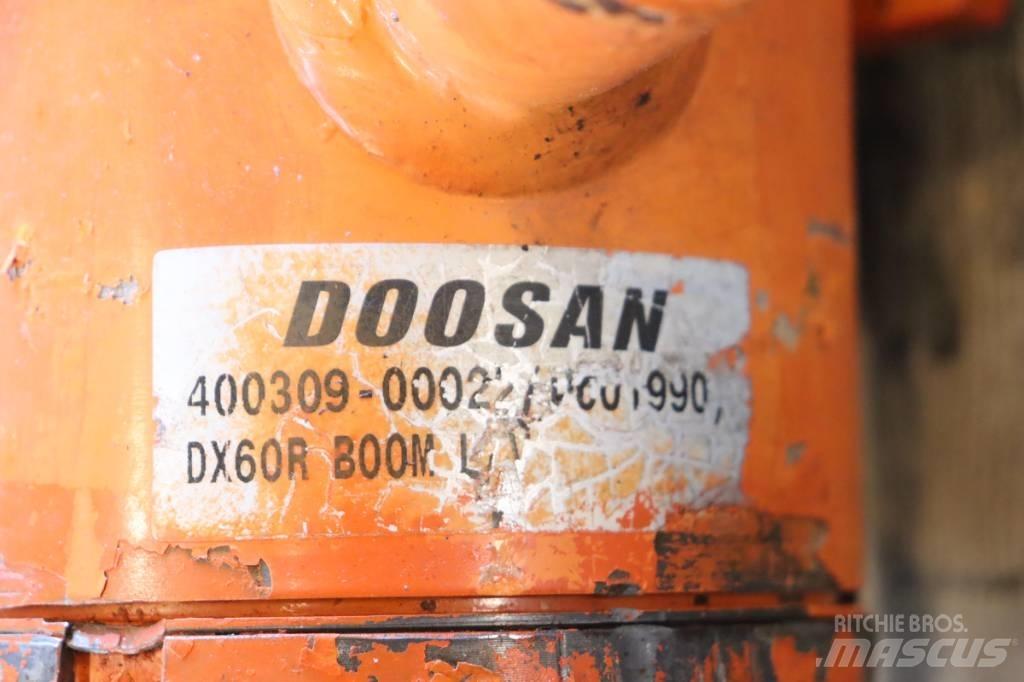 Doosan DX 60 R Mini excavators < 7t