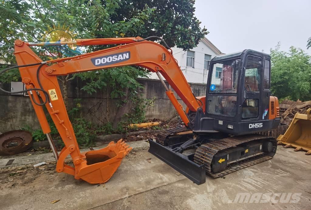 Doosan DH 55 Mini excavators < 7t