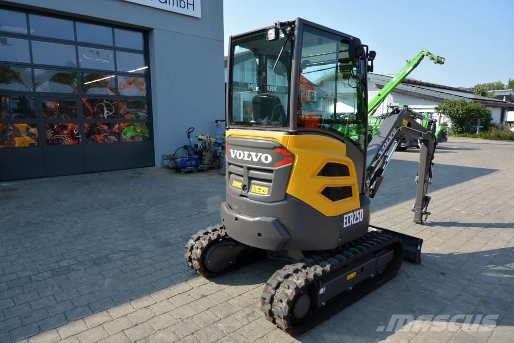 Volvo ECR 25 D Mini excavators < 7t