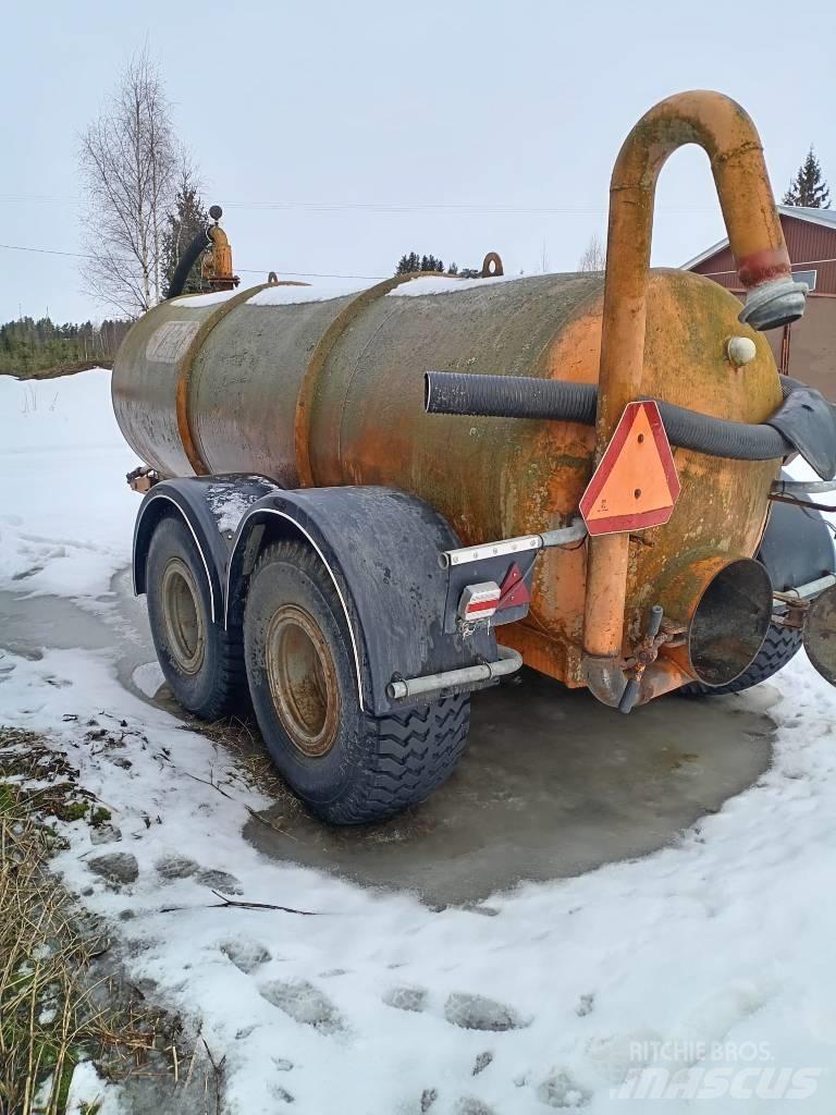 Vepi 6100L Slurry tankers