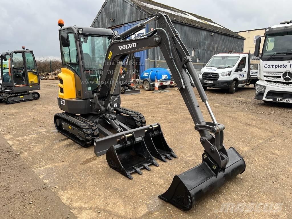 Volvo EC 27 D Mini excavators < 7t