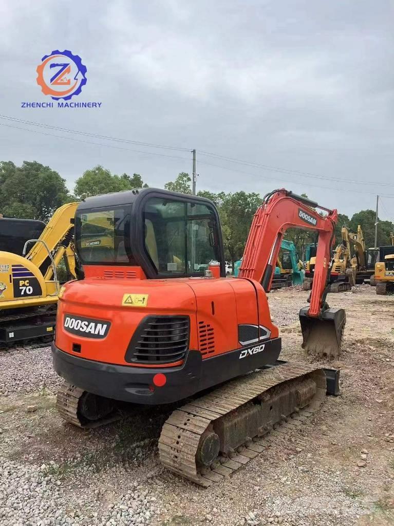 Doosan DX 60 Mini excavators < 7t