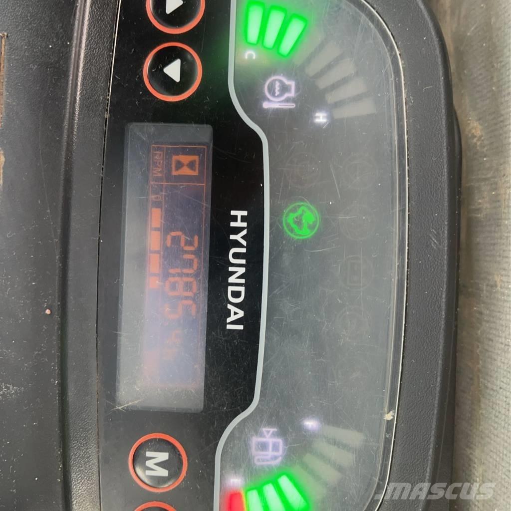 Hyundai 25 Z-9 Mini excavators < 7t