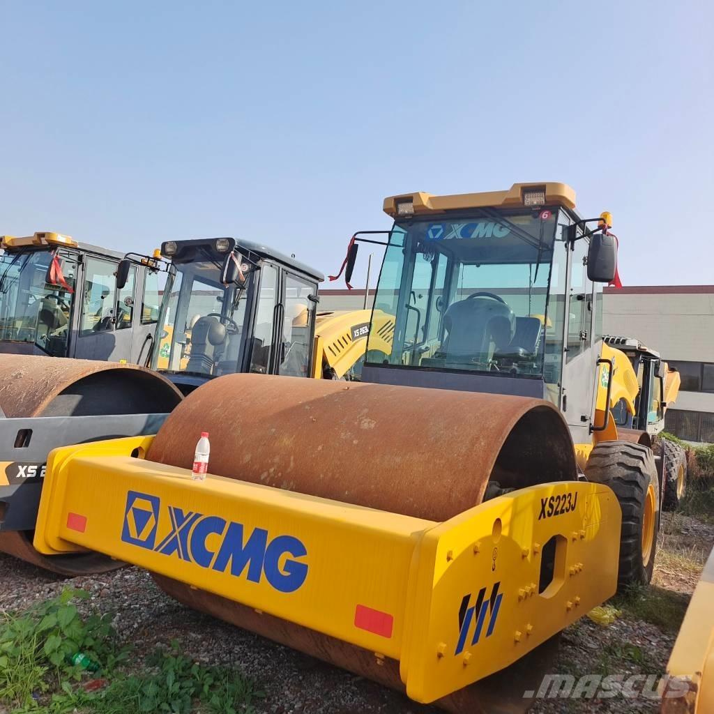 XCMG XS 223 J Single drum rollers