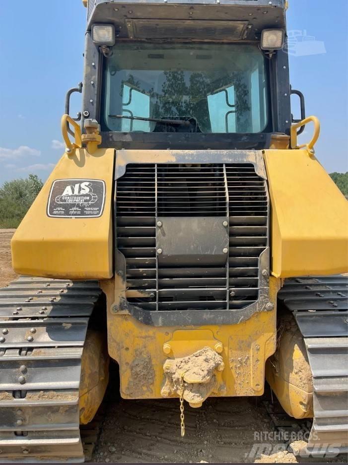 Komatsu D 51 PX-22 Crawler dozers