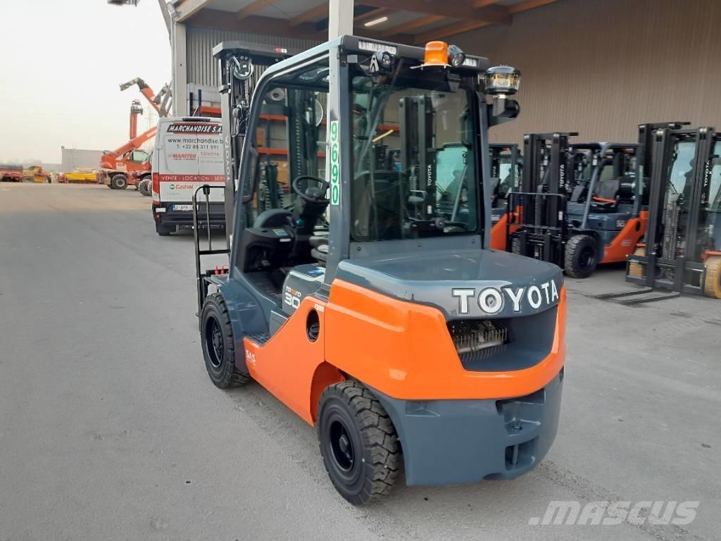 Toyota 52-8 FDF 30 Diesel trucks