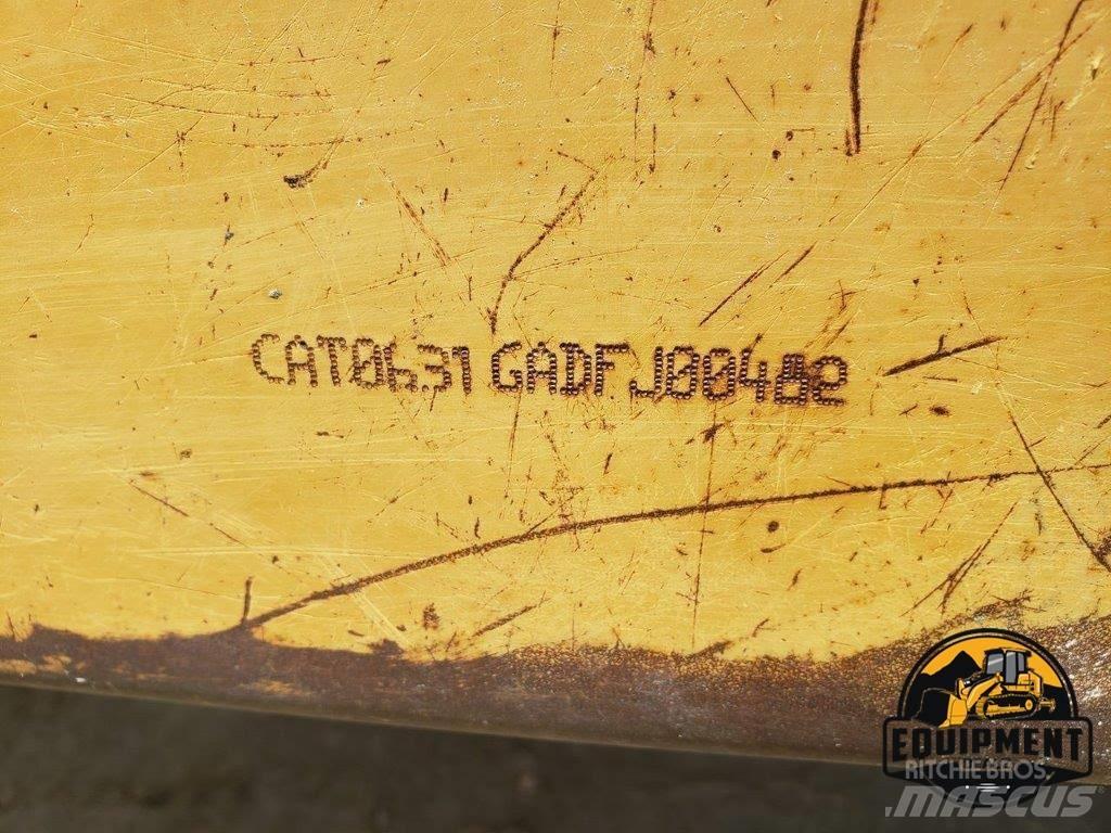 CAT 637 G Scrapers