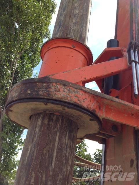 Tescar CF3S Surface drill rigs