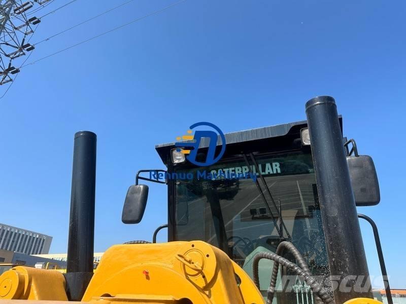 CAT 140H Graders