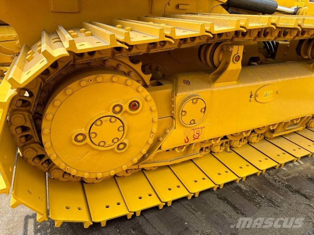 Shantui DH 13 Crawler dozers
