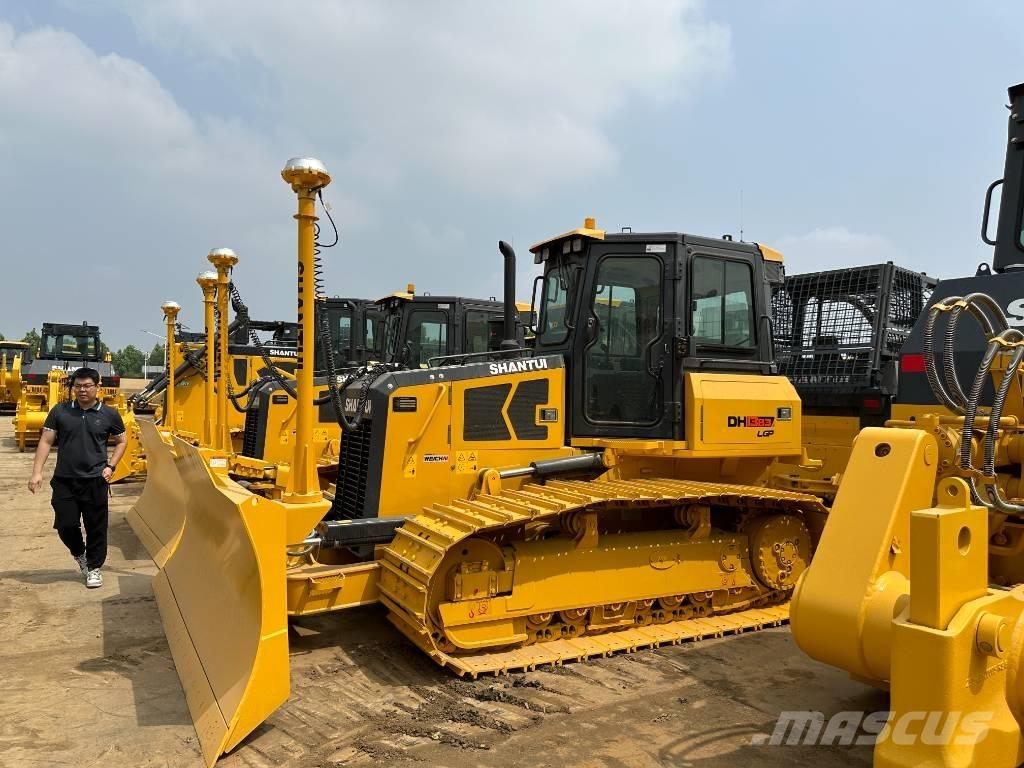 Shantui DH 13 Crawler dozers