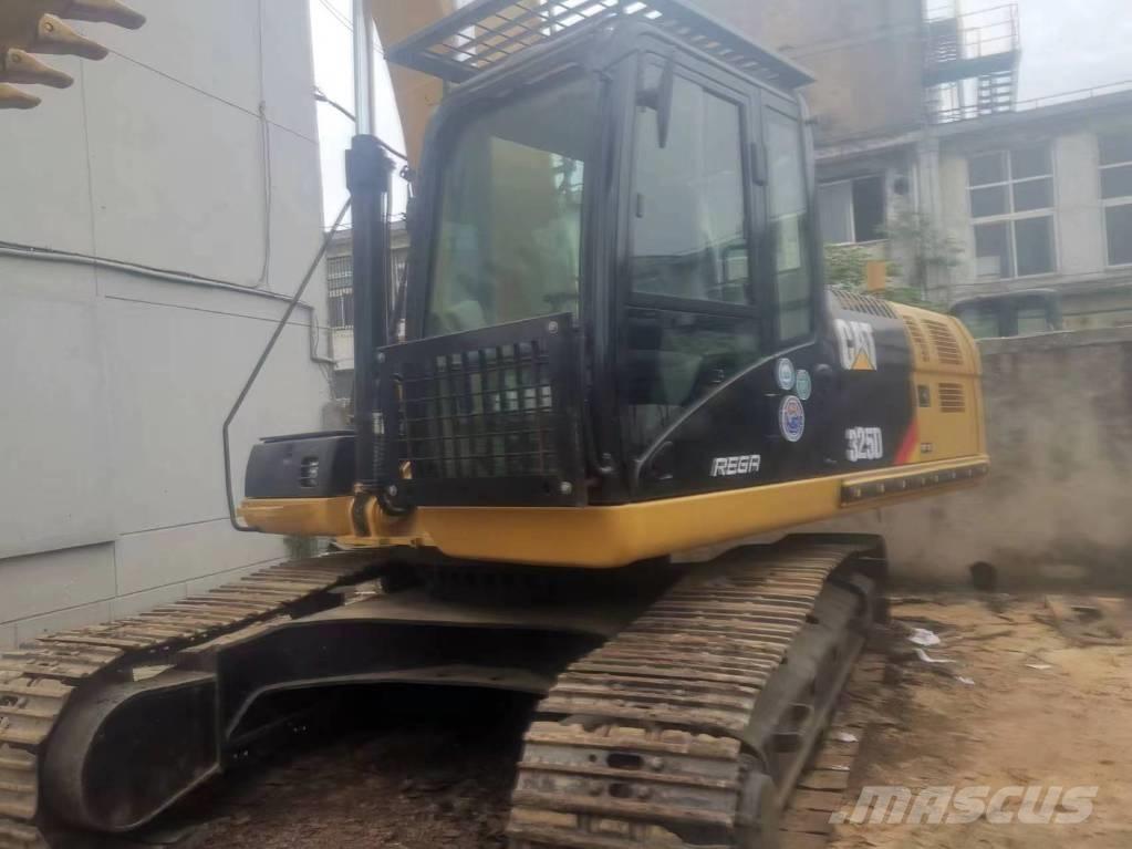 CAT 325 D Crawler excavators