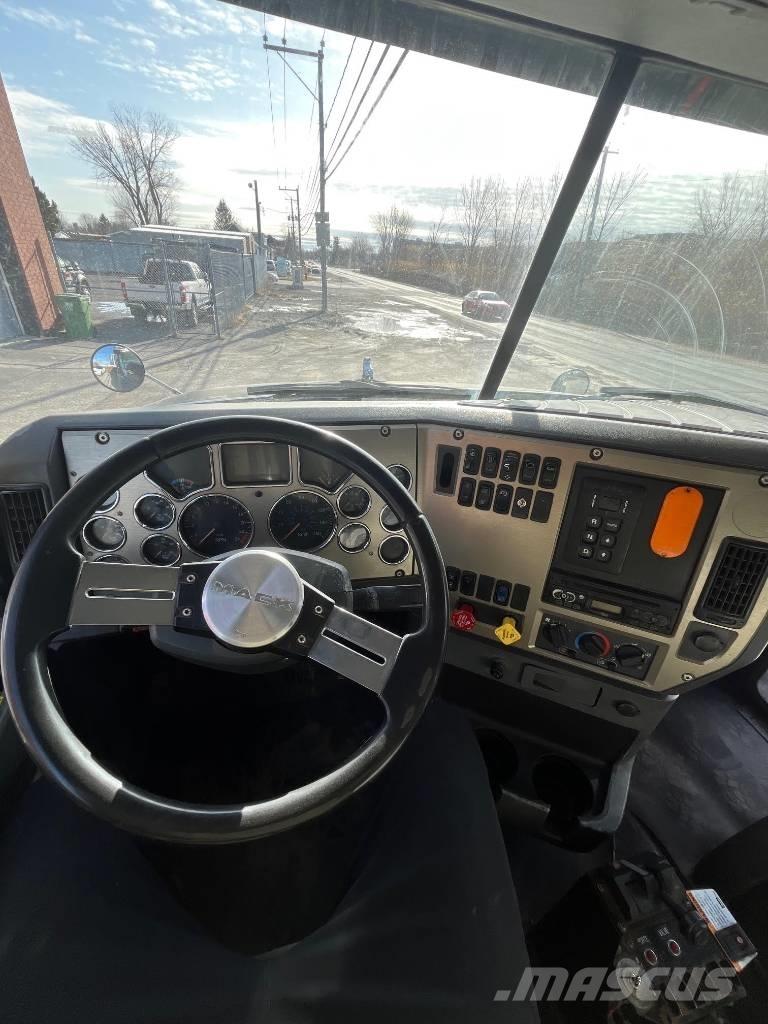 Mack GU813 Tipper trucks