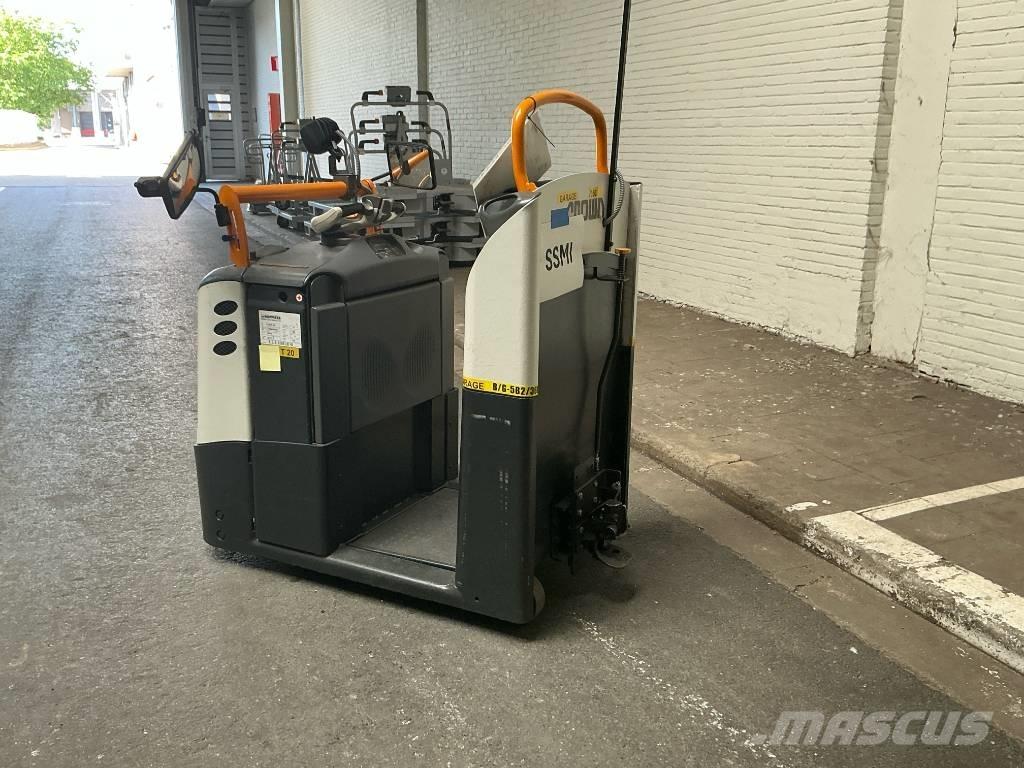 Crown TC 3000 Towing truck