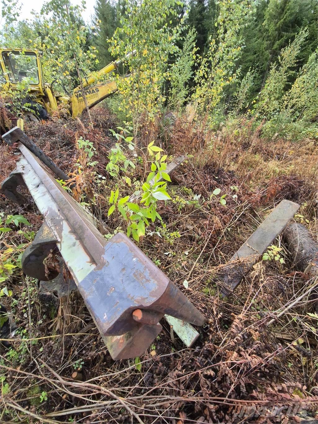 Volvo trukkipiikit Forks